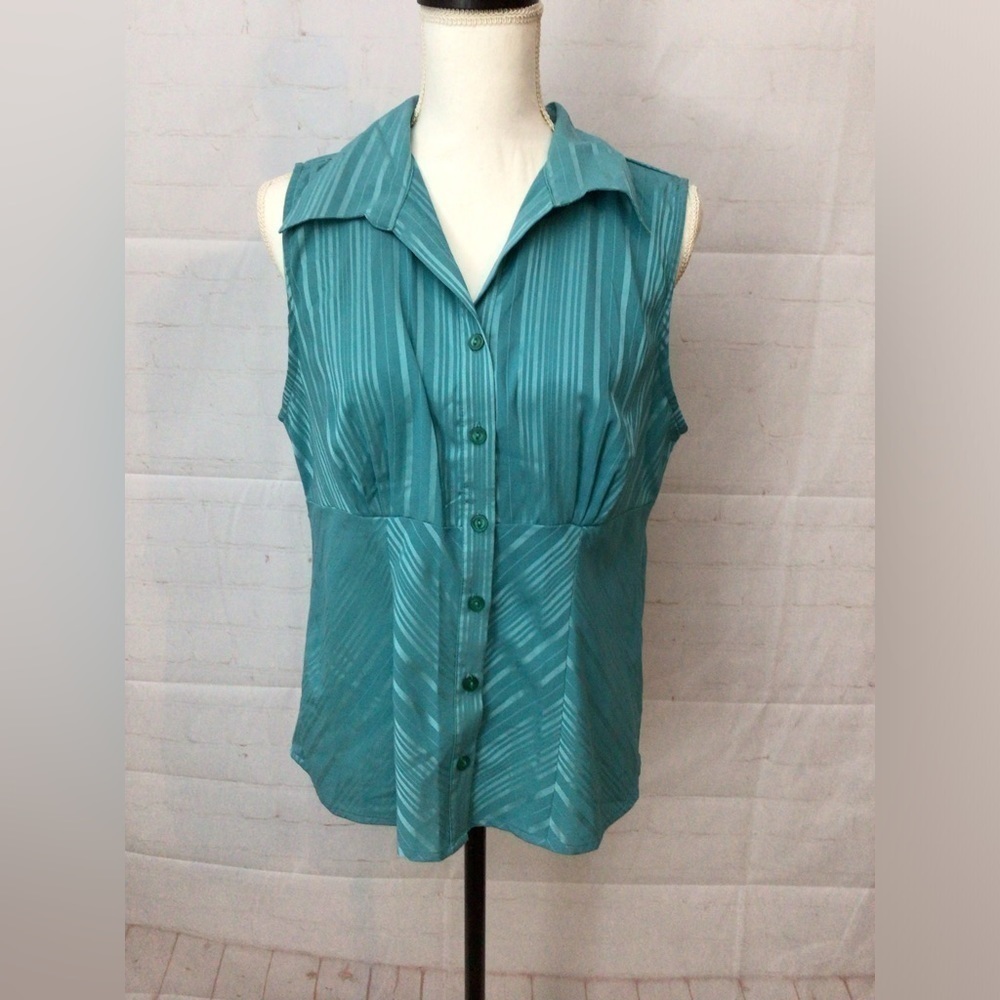 Large Studio 1940 Sleeveless blouse (0052)